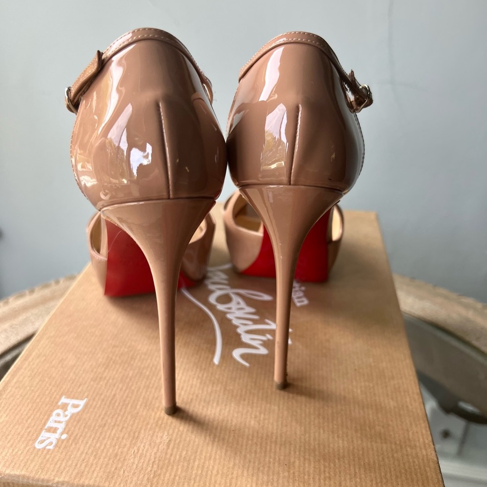 Christian Louboutin Colibrettа 120 Nude Patent T Strap Heels 35.5 - Picture 3 of 4